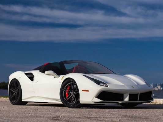 Ferrari 488 Spyder White
