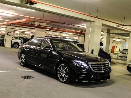 Mercedes S 560 Black