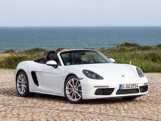 Porsche 718 Boxster White
